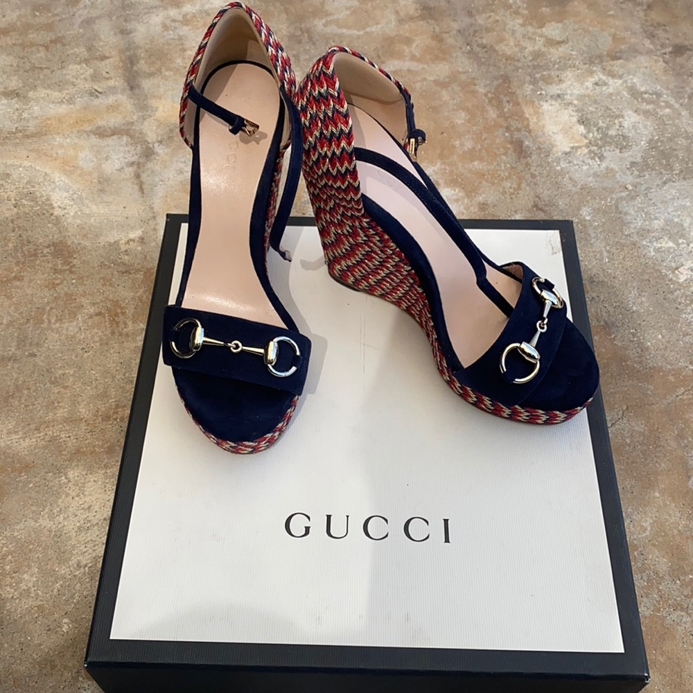 Gucci dark blue red gold wedges